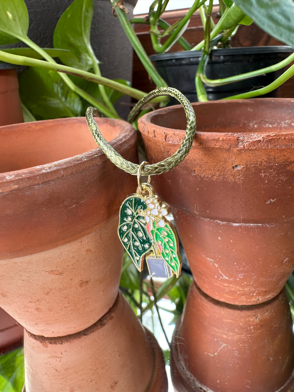 Begonia Necklace