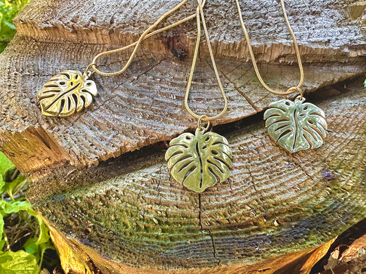 Golden monstera necklace